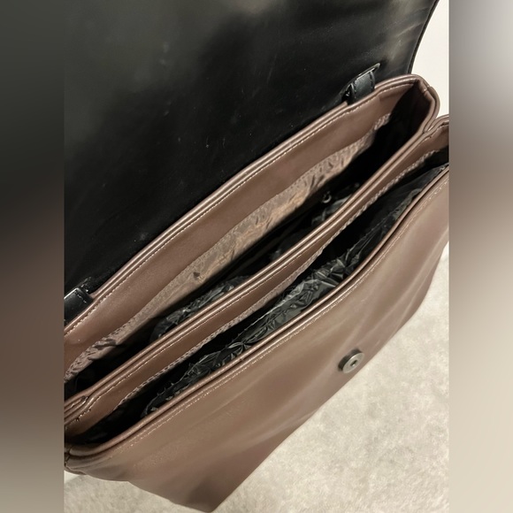 Beautiful Matt & Nat purse - Picture 2 of 2